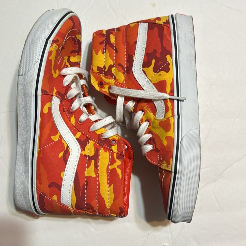 Vans hightops sneakers